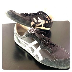 Onitsuka Tiger men’s shoes size 11